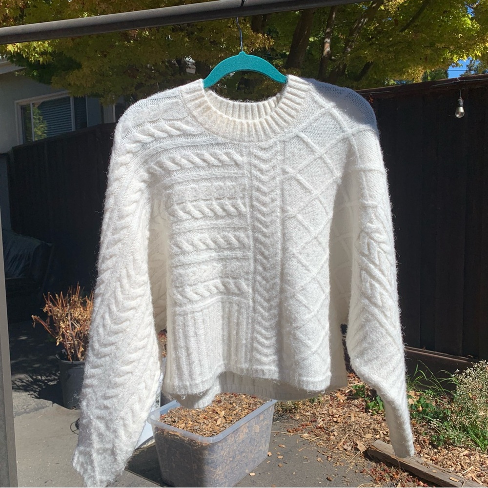Abercrombie & Fitch White Cable Knit Sweater